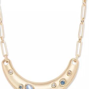 Elegant Gold Necklace with Gemstone Accents